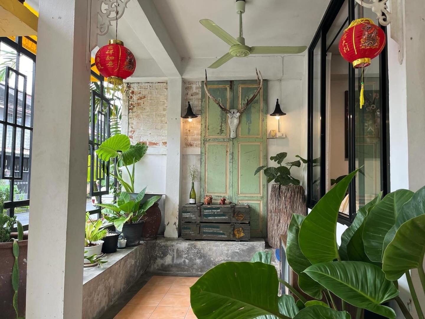 Auntie & Niece Phuket Apartment Ban Sam Kong Bagian luar foto